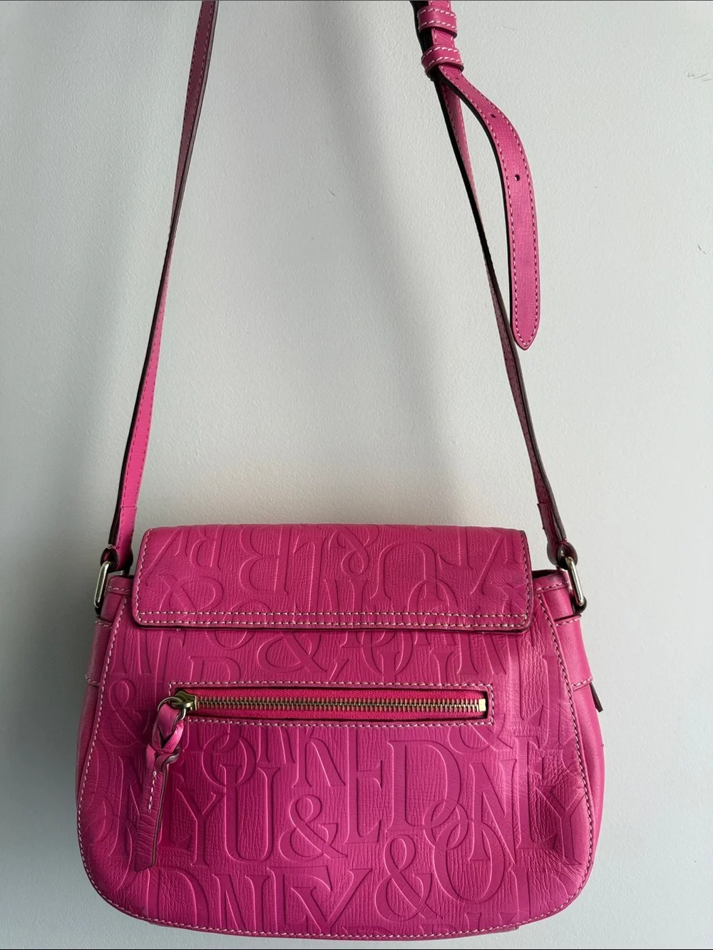 Dooney & Bourke Hot Pink Embossed Leather Crossbody Bag - Picture 2 of 3